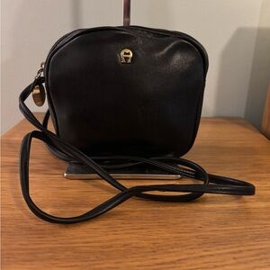 Etienne Aigner vintage black leather crossbody bag gold-tone hardware GUC